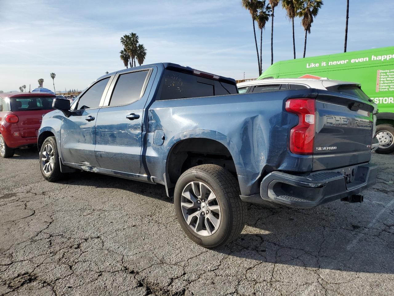 2019 CHEVROLET SILVERADO - Фото 2