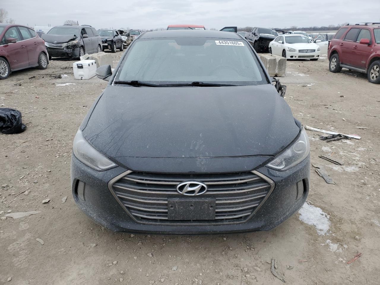 2017 HYUNDAI ELANTRA SE - Image 5
