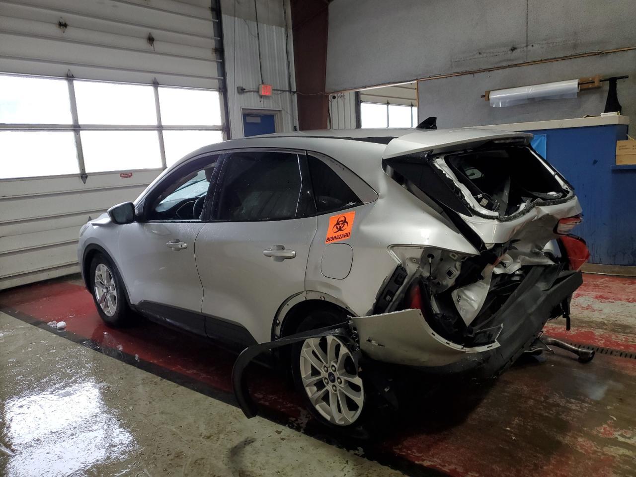 2020 FORD ESCAPE SE - Image 2