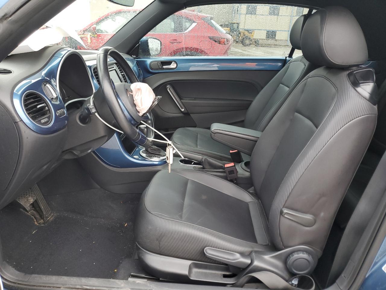 2019 VOLKSWAGEN BEETLE S - Фото 7