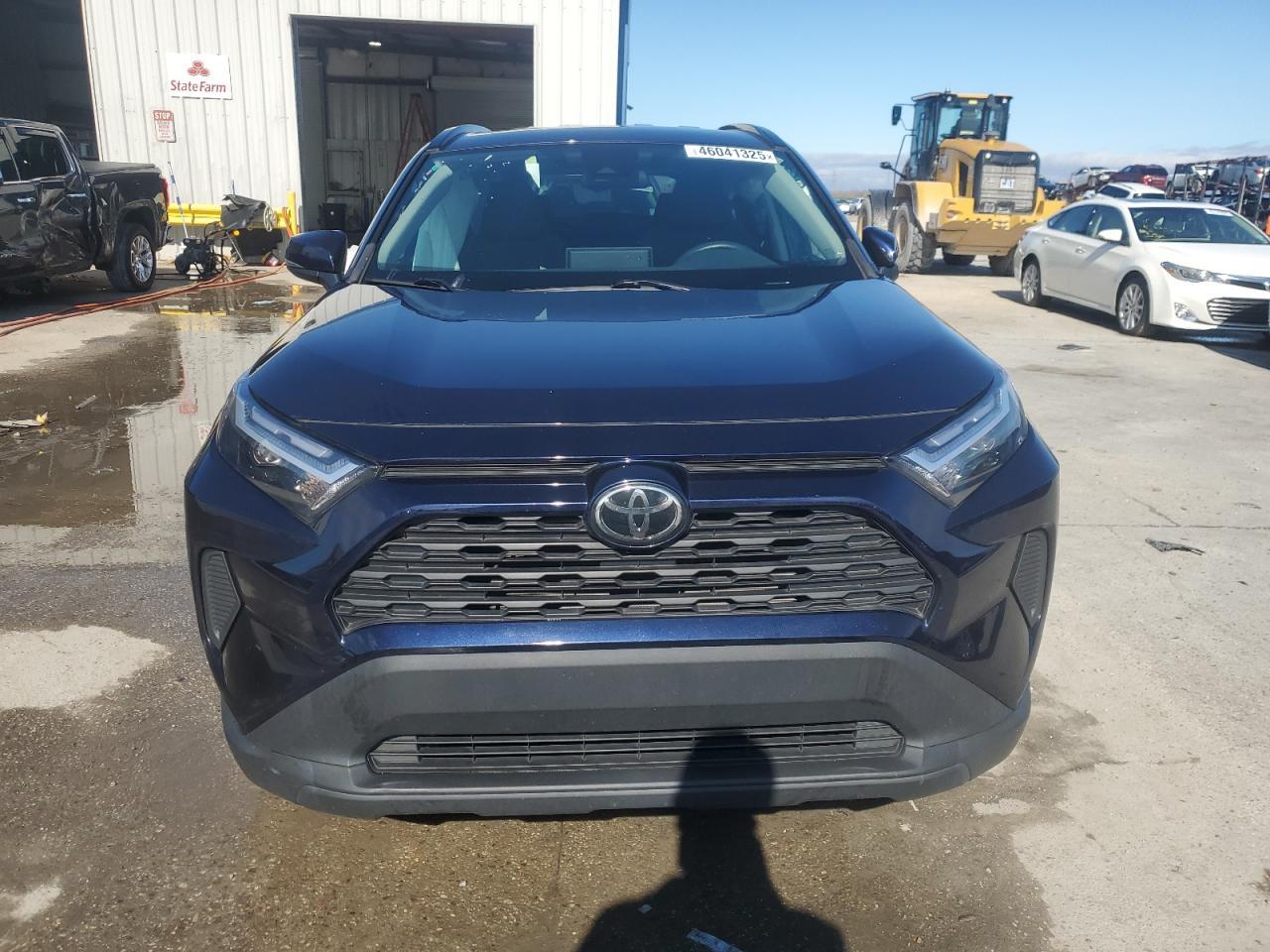2022 TOYOTA RAV4 XLE - Фото 5