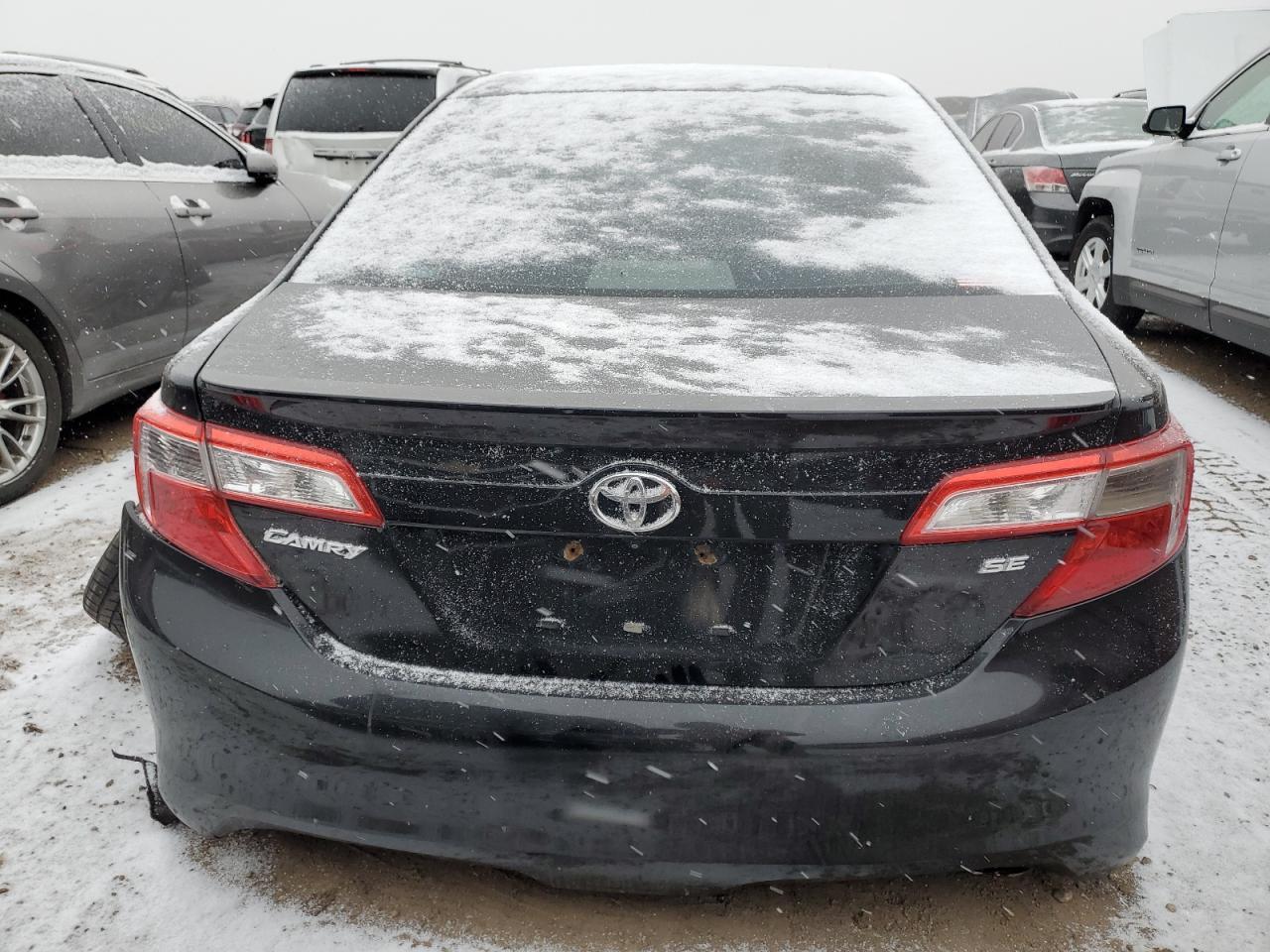 2014 TOYOTA CAMRY L - Фото 6
