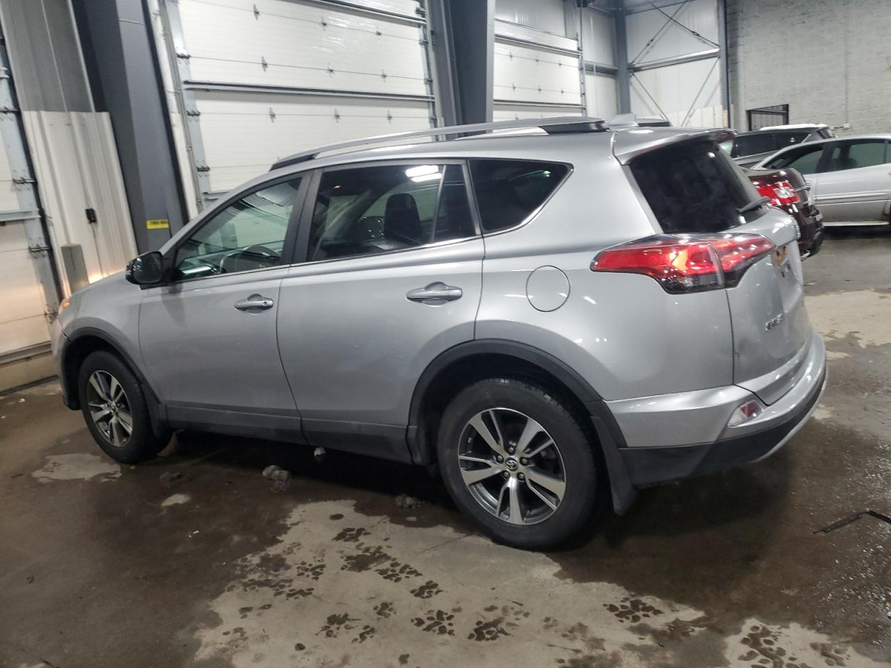 2017 TOYOTA RAV4 XLE - Image 2