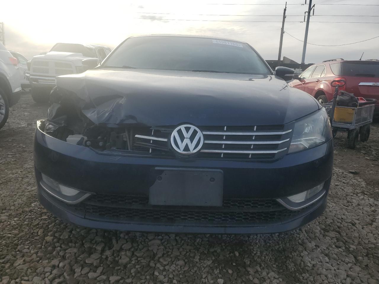 2013 VOLKSWAGEN PASSAT SEL - Фото 5