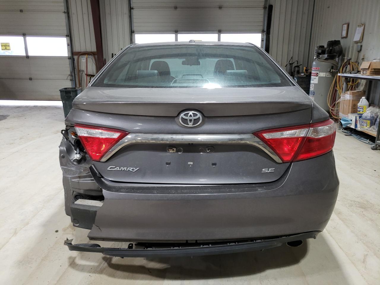 2016 TOYOTA CAMRY LE - Фото 6