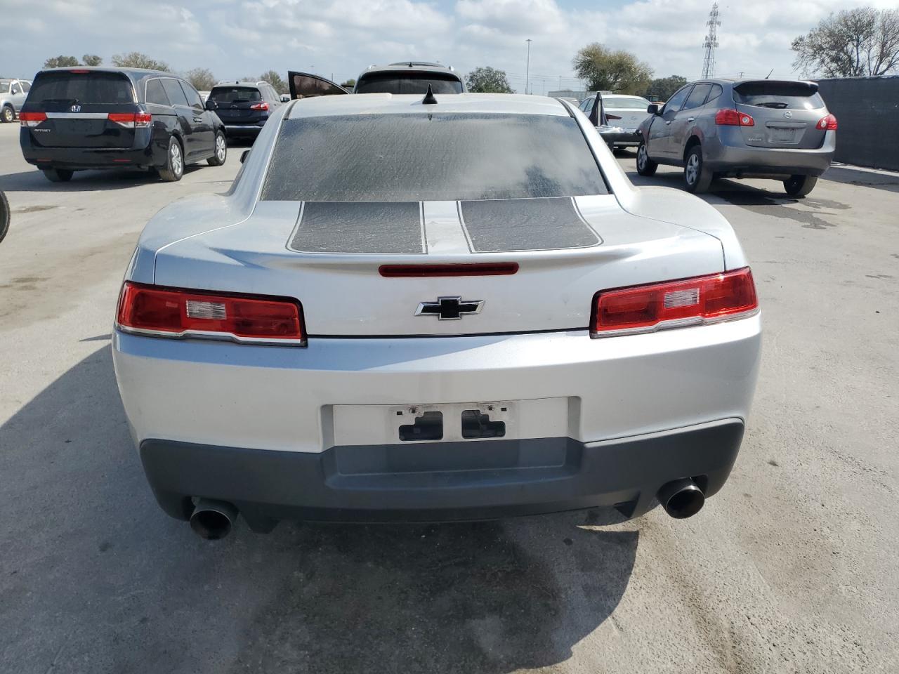 2015 CHEVROLET CAMARO LS - Image 6