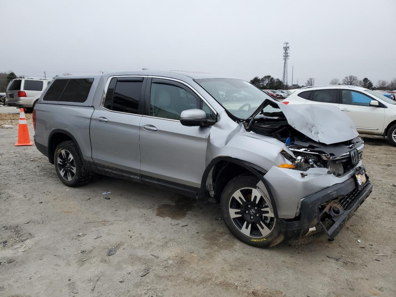 2020 HONDA RIDGELINE - Image 4