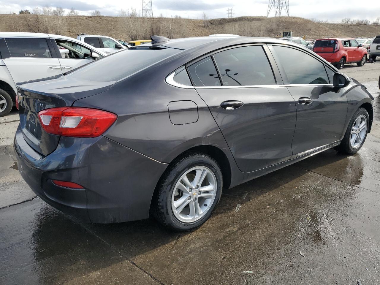 2017 CHEVROLET CRUZE LT - Image 3