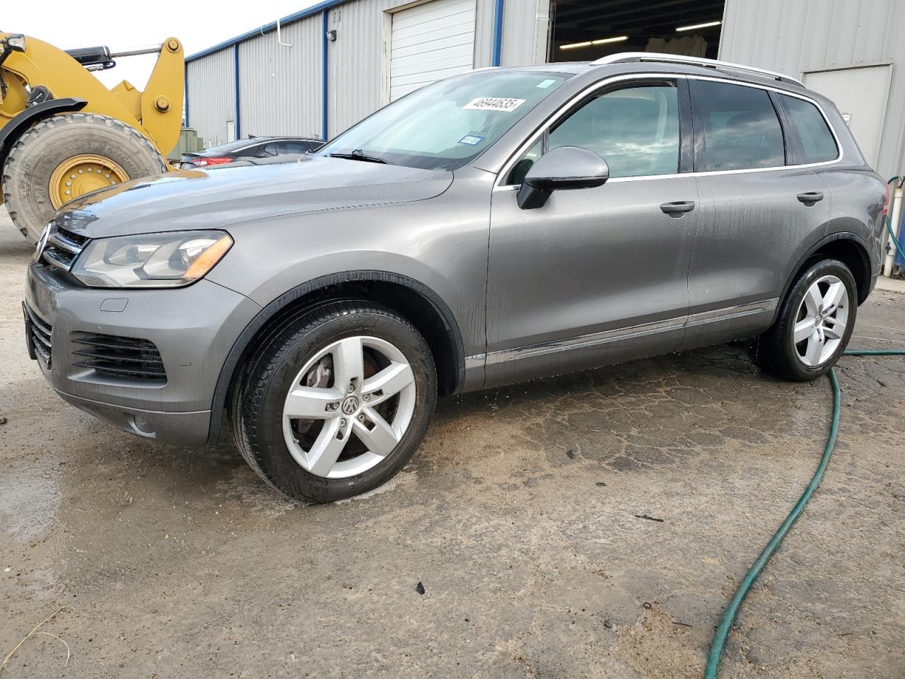 2012 VOLKSWAGEN TOUAREG V6