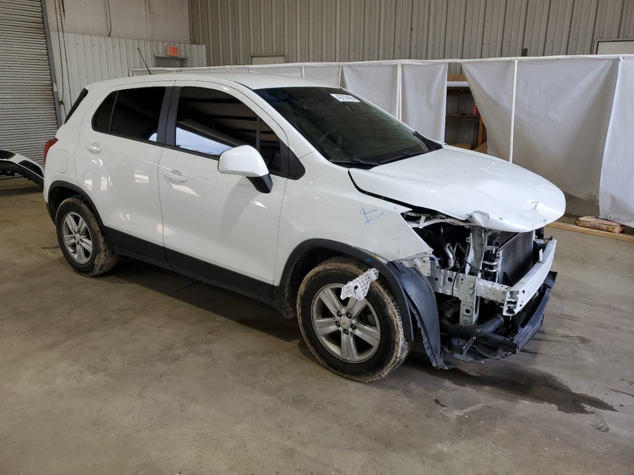 2021 CHEVROLET TRAX LS - Image 4
