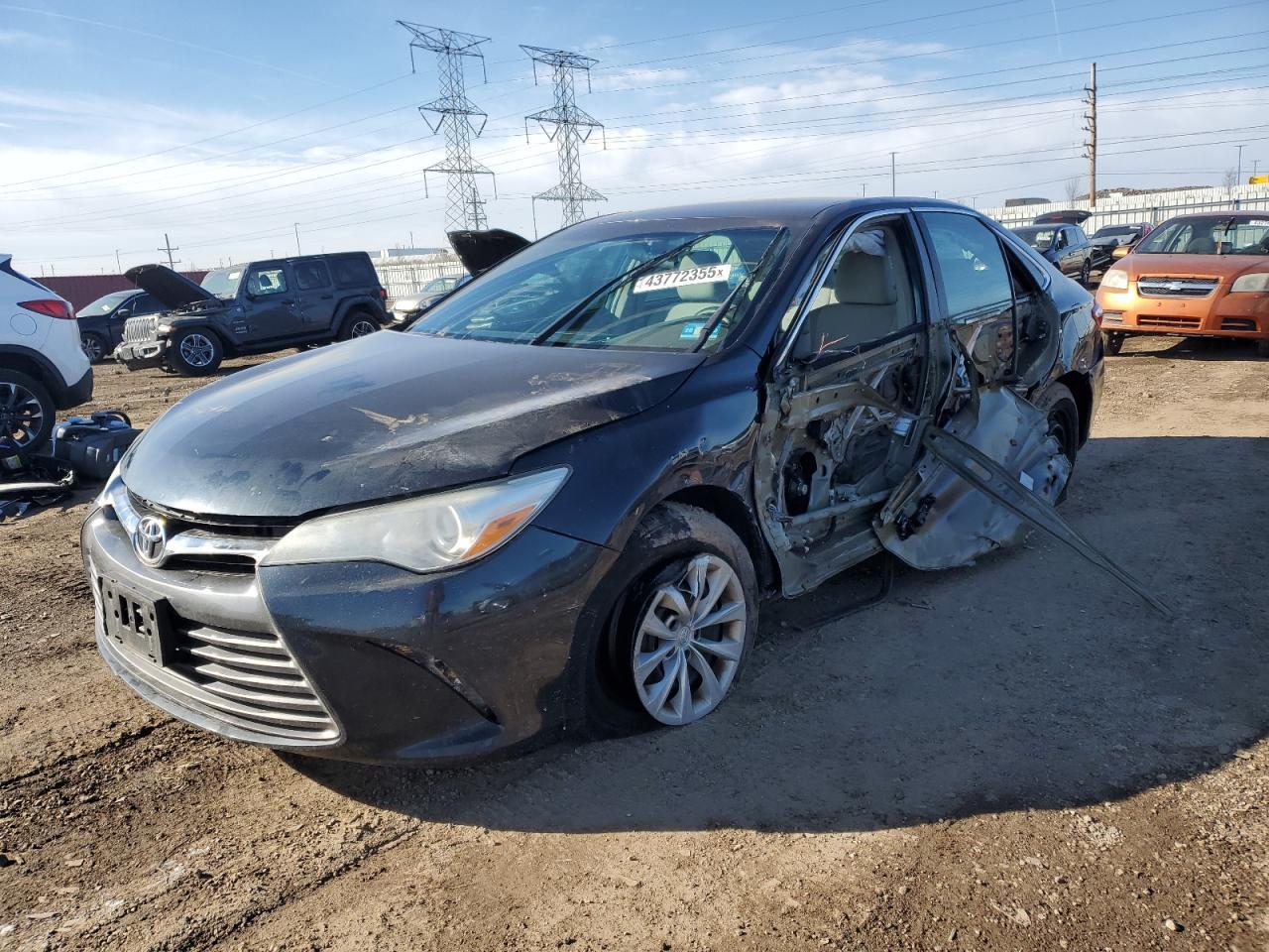 2015 TOYOTA CAMRY LE