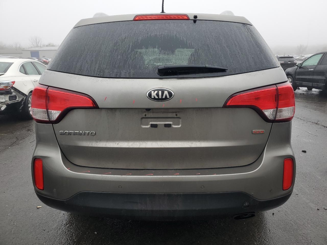 2015 KIA SORENTO LX - Image 6