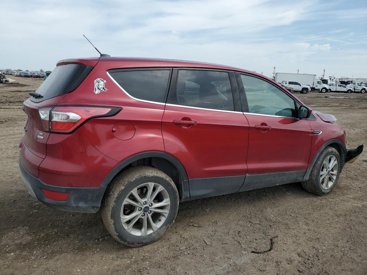 2017 FORD ESCAPE SE - Фото 3