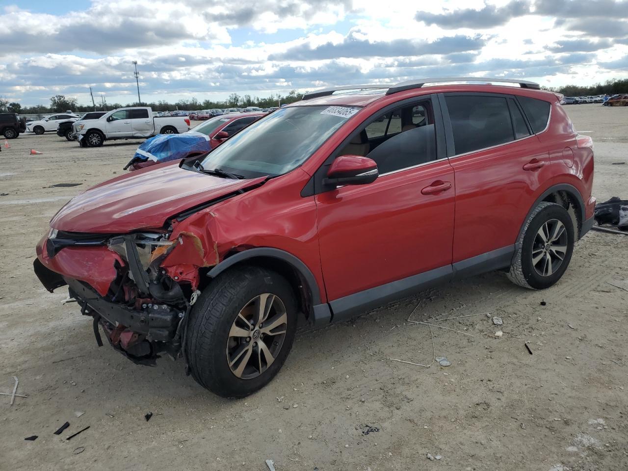 2016 TOYOTA RAV4 XLE
