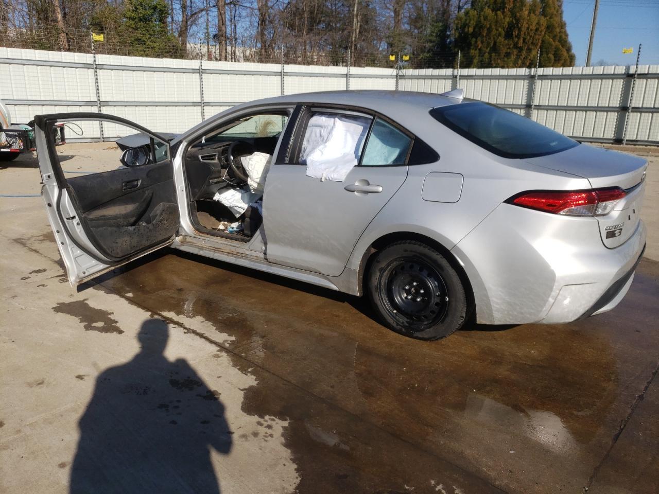 2022 TOYOTA COROLLA LE - Image 2
