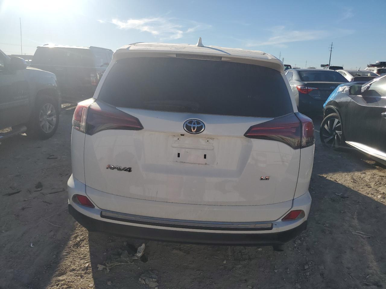 2017 TOYOTA RAV4 LE - Image 6