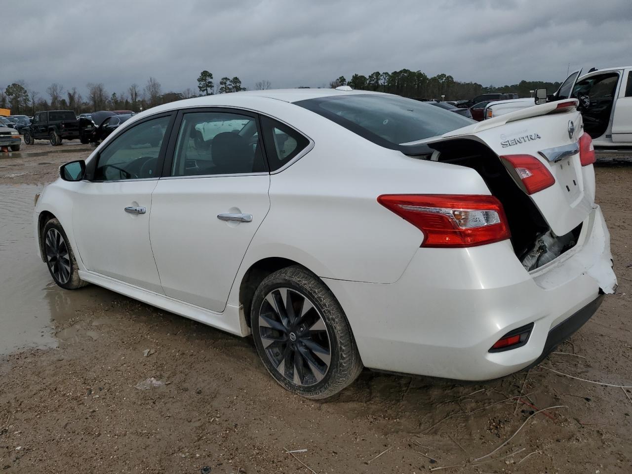 2017 NISSAN SENTRA S - Фото 2