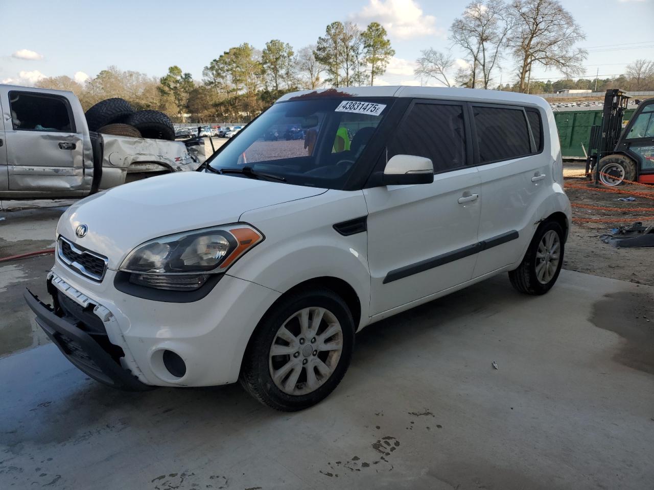 2013 KIA SOUL +