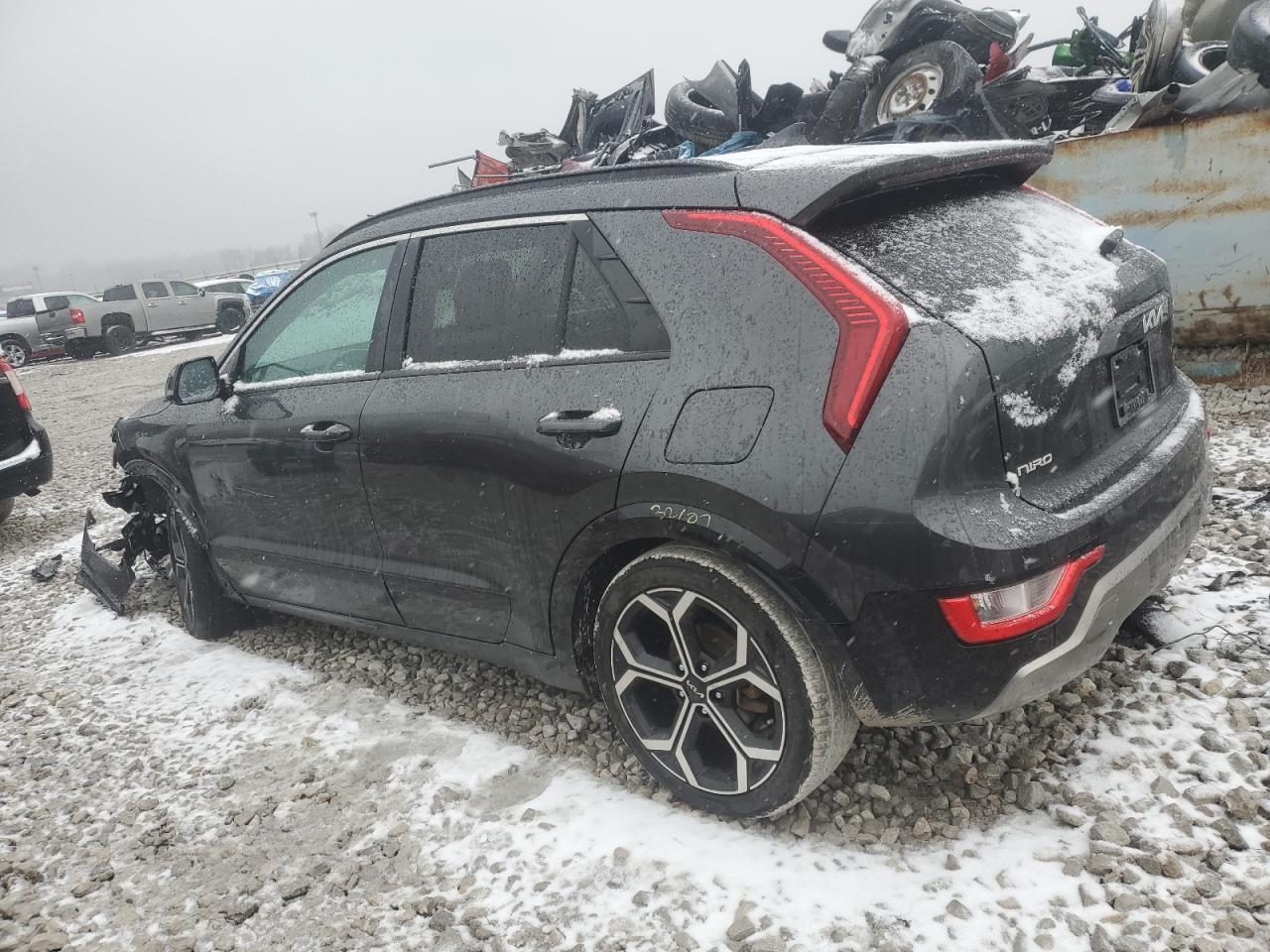 2023 KIA NIRO EX - Image 2