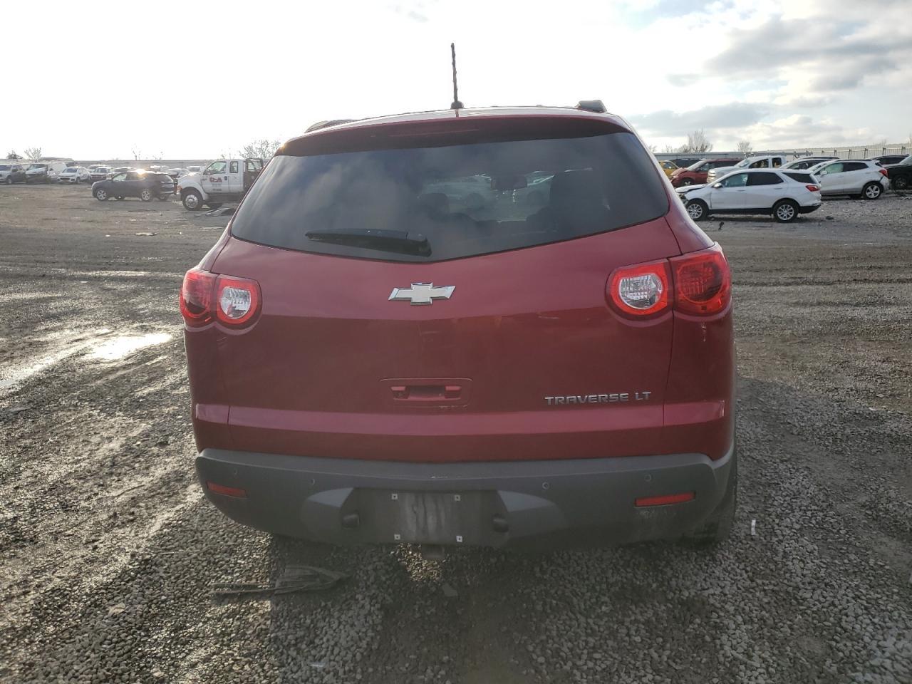 2012 CHEVROLET TRAVERSE L - Фото 6