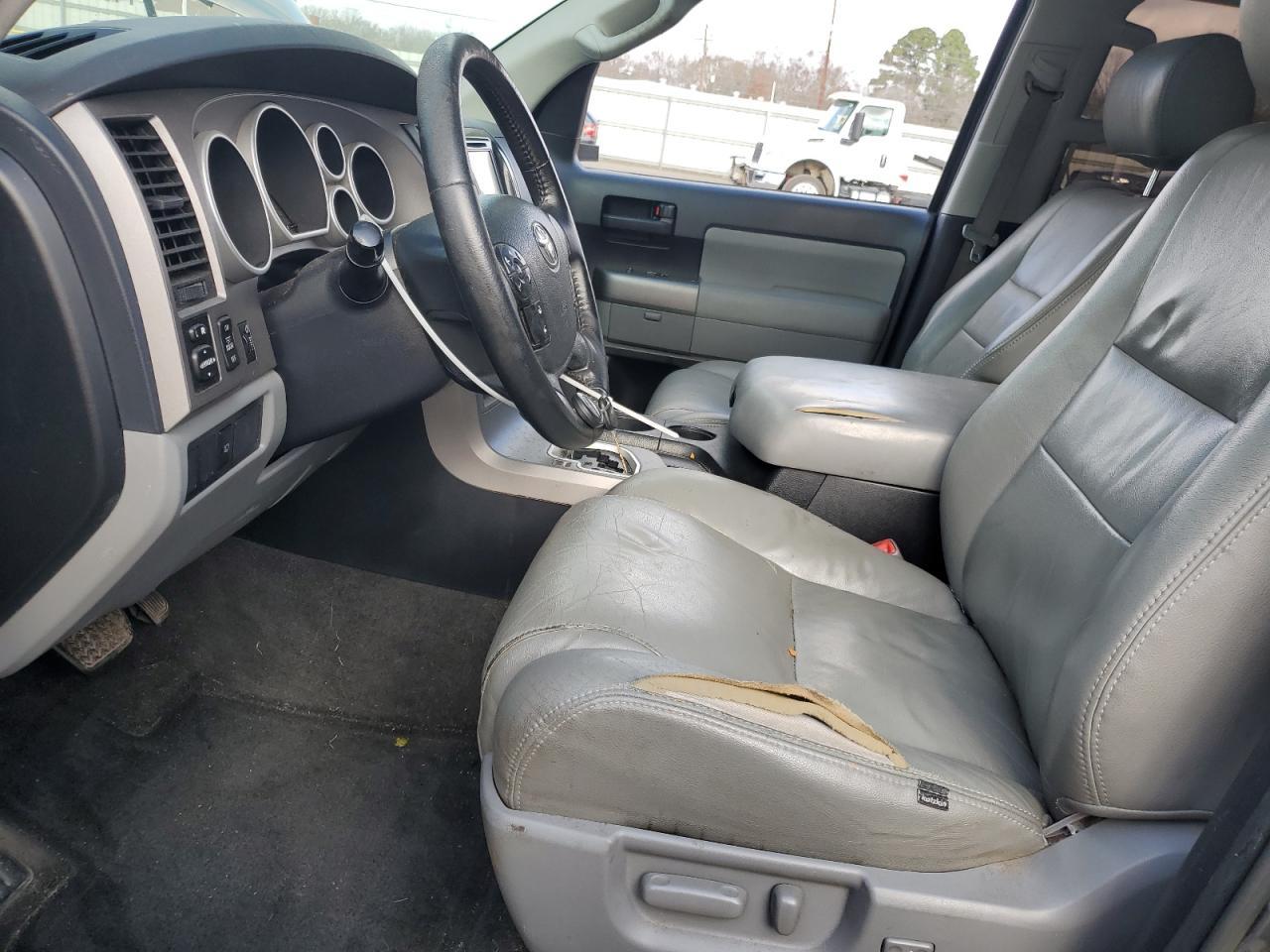2013 TOYOTA SEQUOIA SR - Image 7