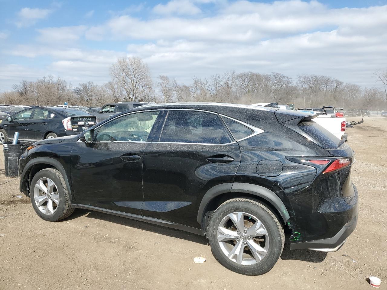 2017 LEXUS NX 200T BA - Фото 2