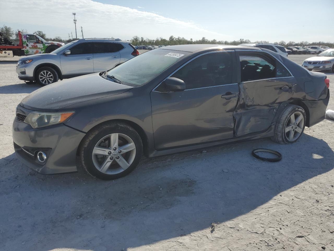 2014 TOYOTA CAMRY L