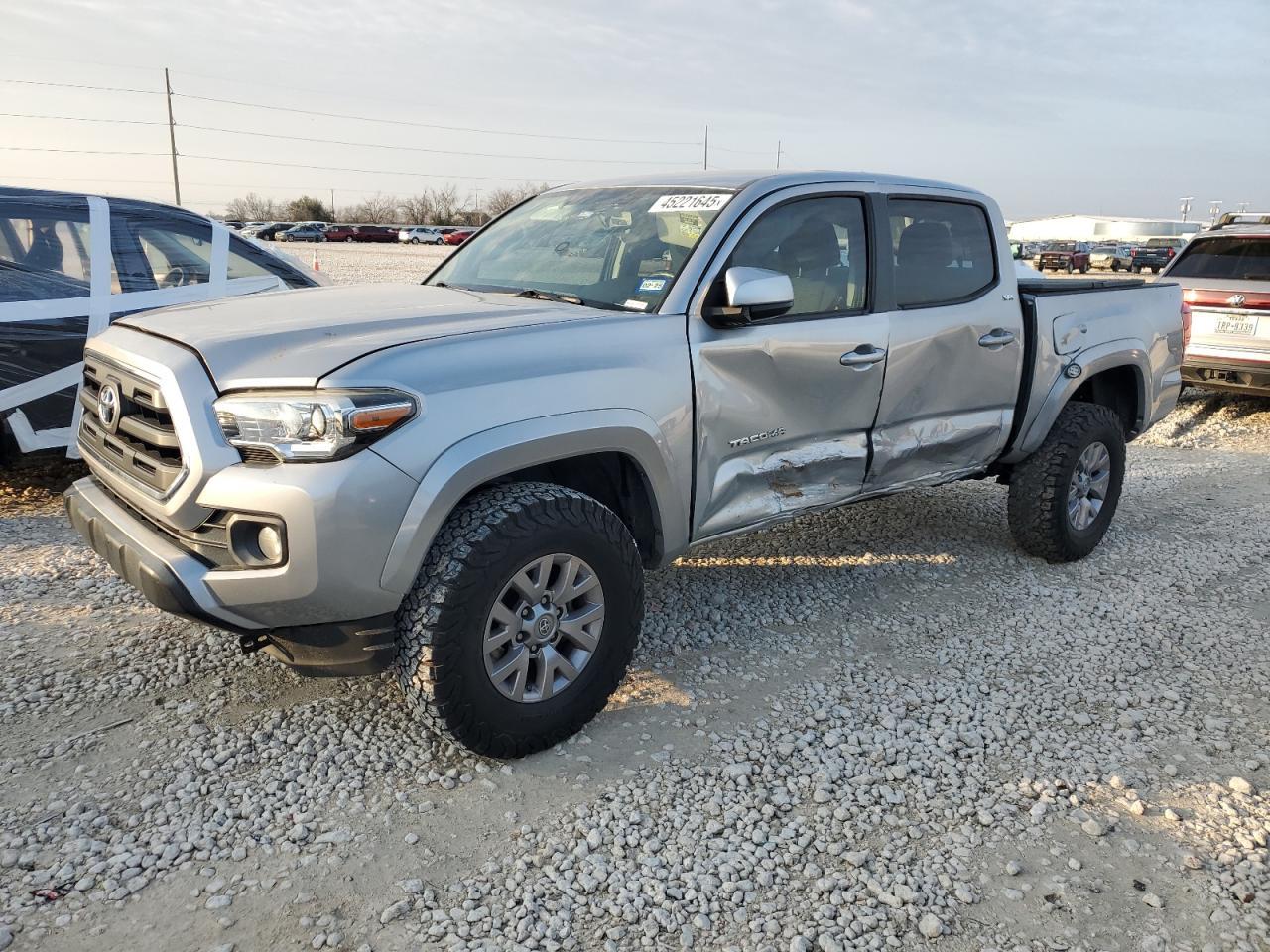 2017 TOYOTA TACOMA DOU
