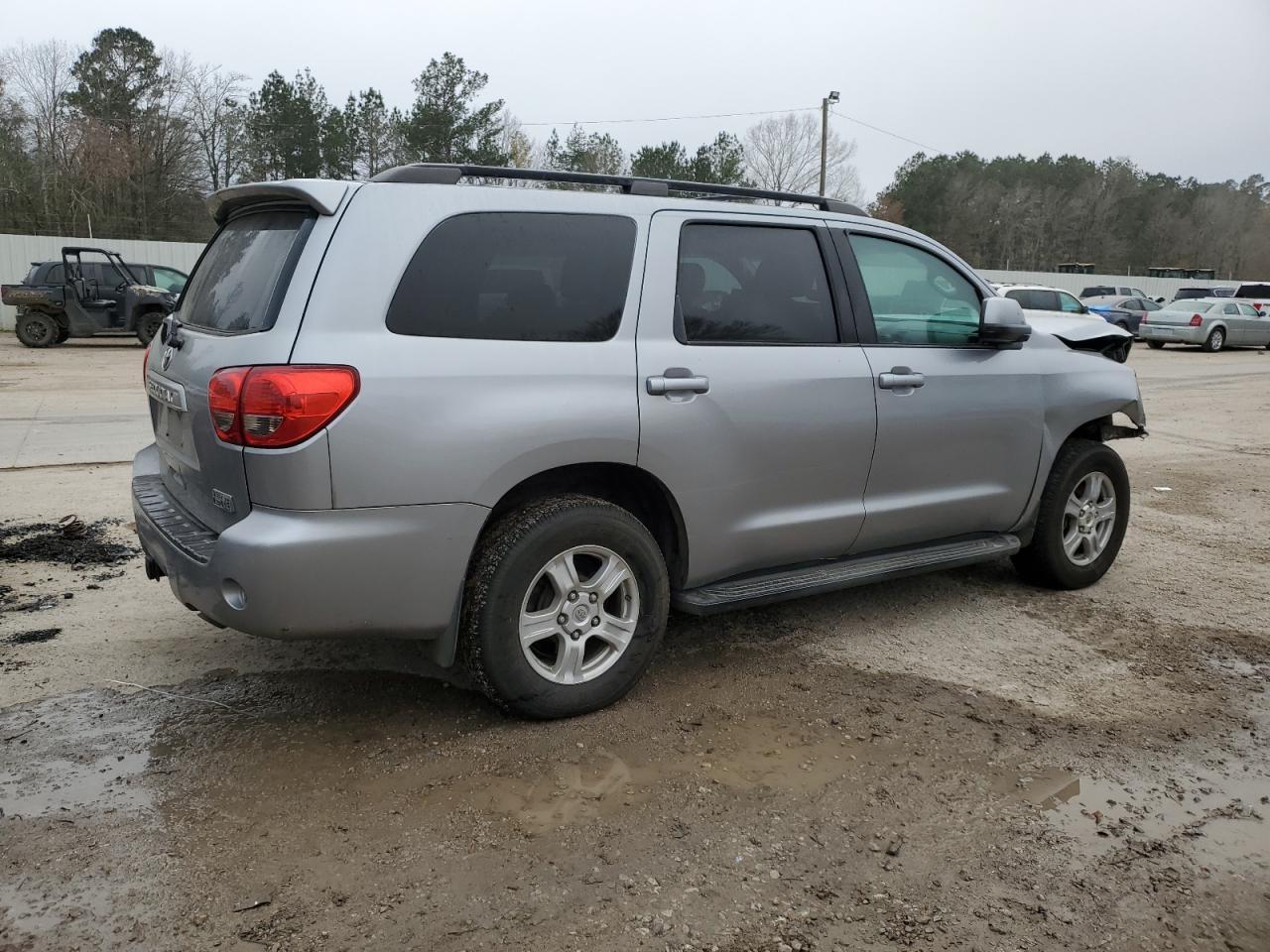 2012 TOYOTA SEQUOIA SR - Фото 3