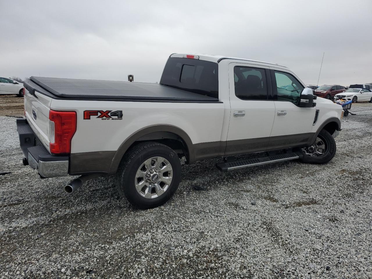 2017 FORD F250 SUPER - Image 3