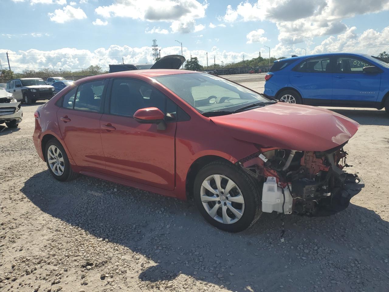 2021 TOYOTA COROLLA LE - Фото 4