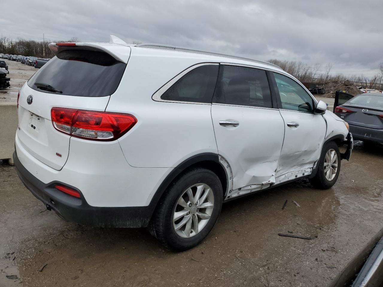 2017 KIA SORENTO LX - Фото 3