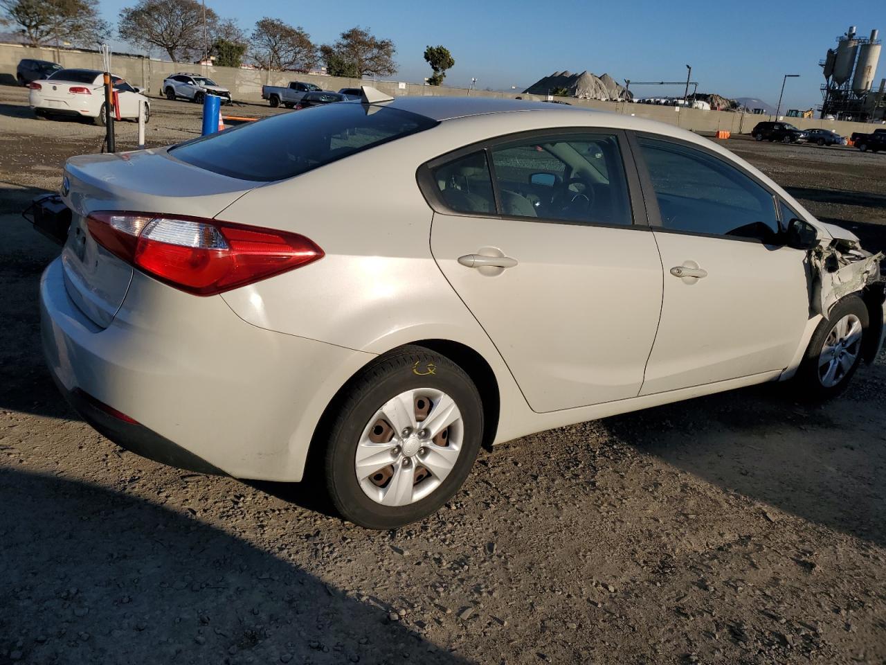 2015 KIA FORTE LX - Фото 3