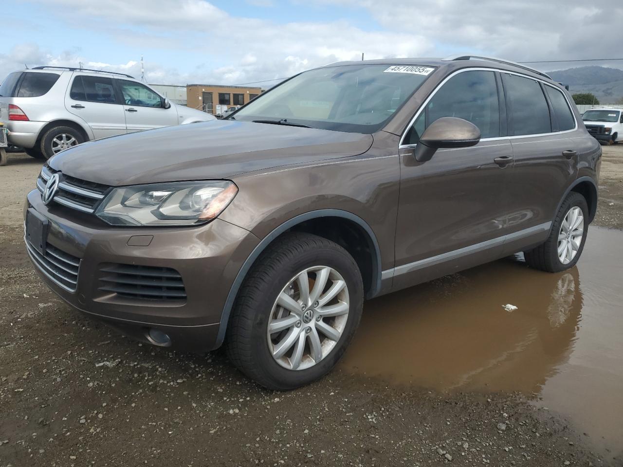 2011 VOLKSWAGEN TOUAREG V6
