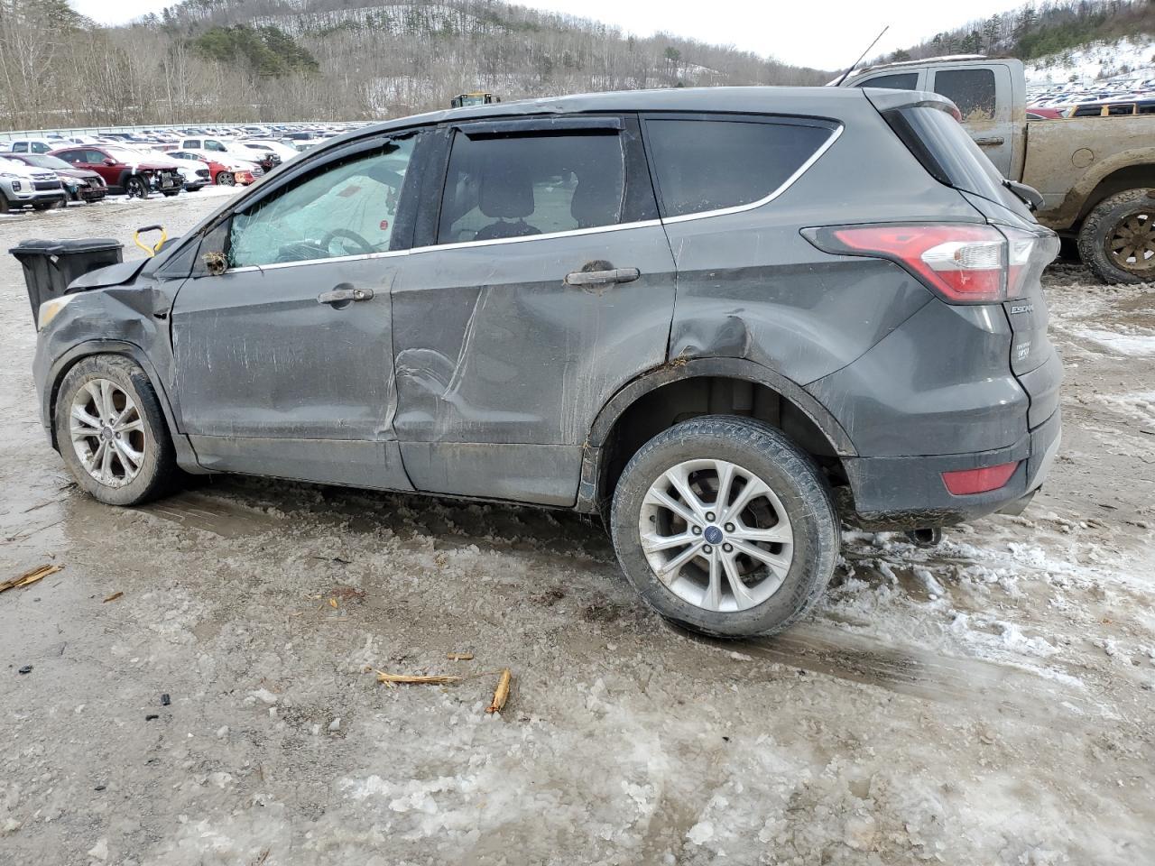 2017 FORD ESCAPE SE - Фото 2