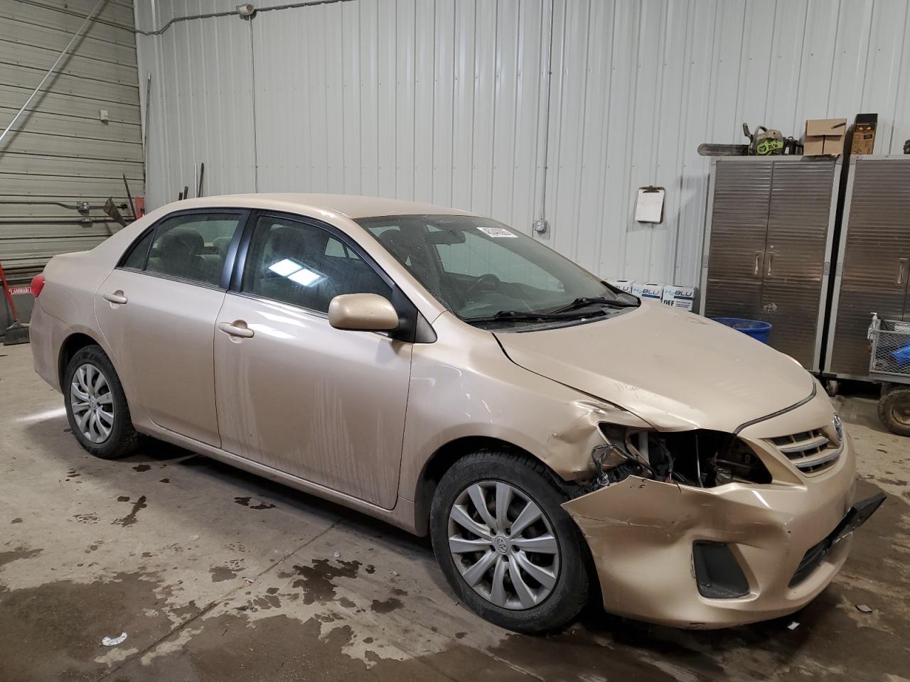 2013 TOYOTA COROLLA BA - Фото 4