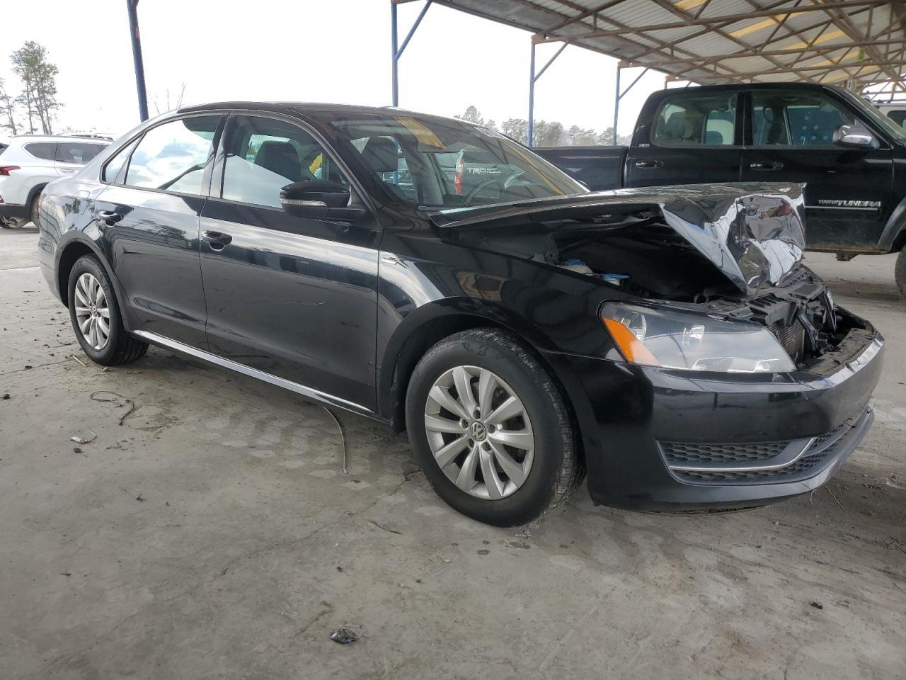 2014 VOLKSWAGEN PASSAT S - Фото 4