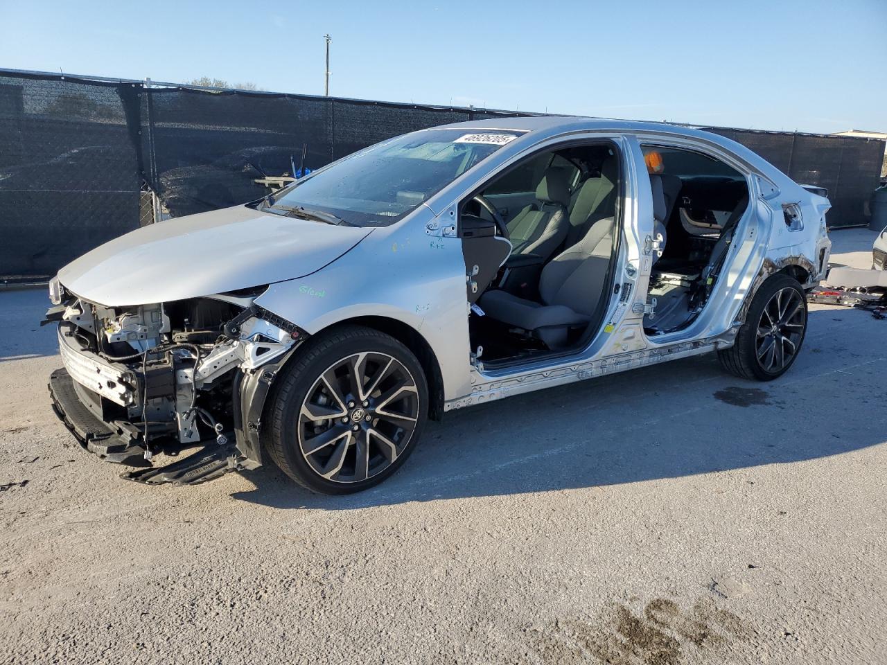 2022 TOYOTA COROLLA SE