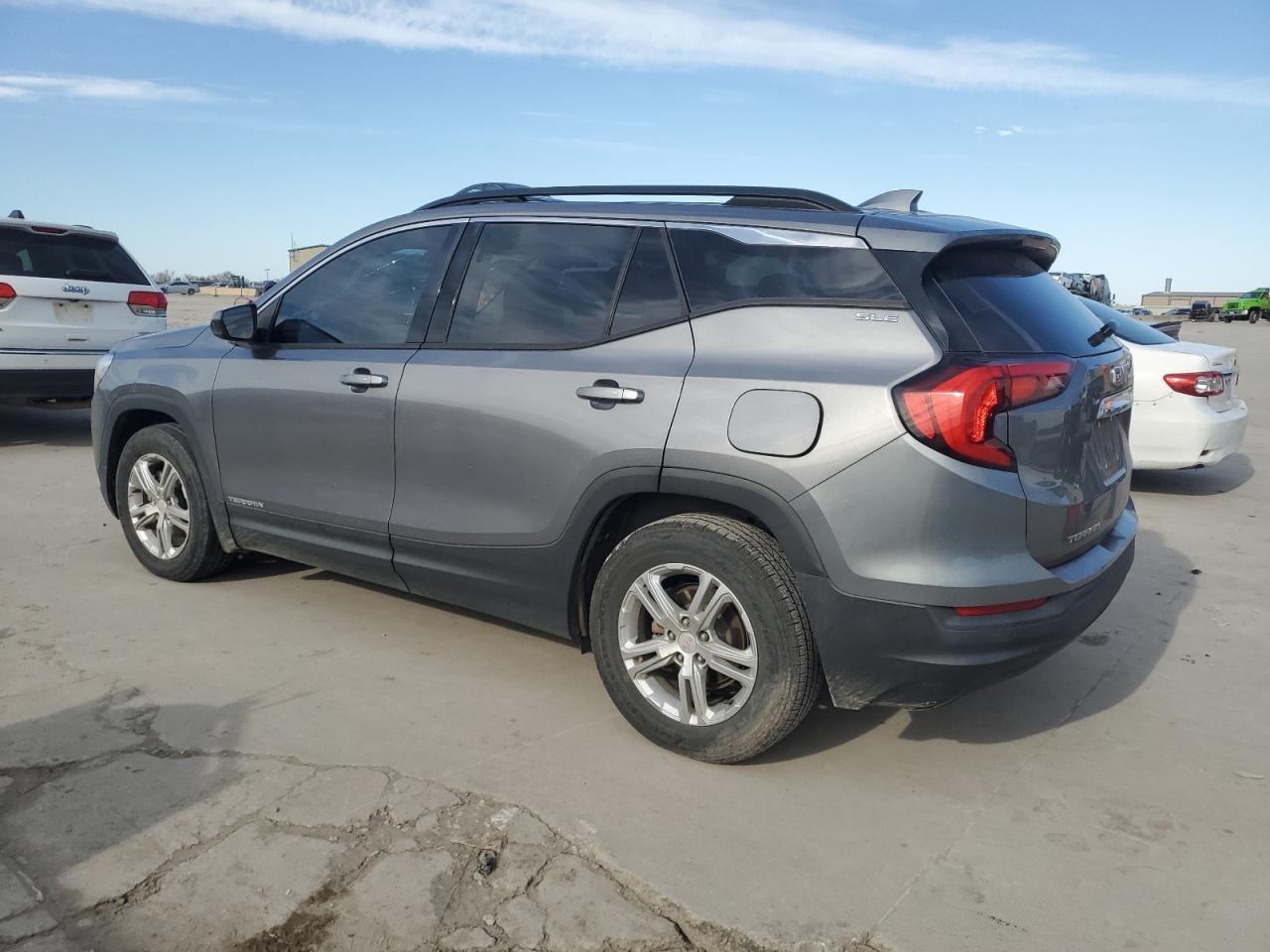 2018 GMC TERRAIN SL - Image 2