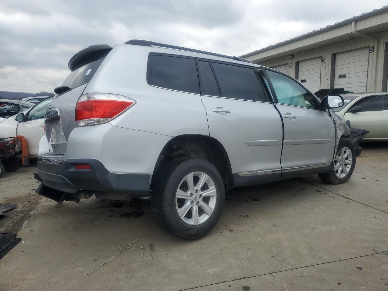 2012 TOYOTA HIGHLANDER - Image 3