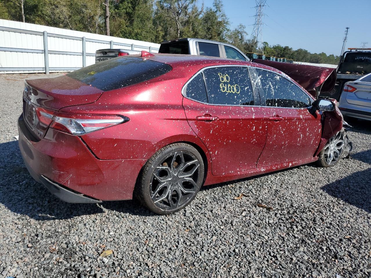 2020 TOYOTA CAMRY LE - Фото 3