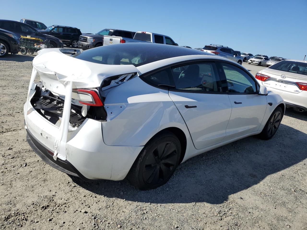 2024 TESLA MODEL 3 - Image 3
