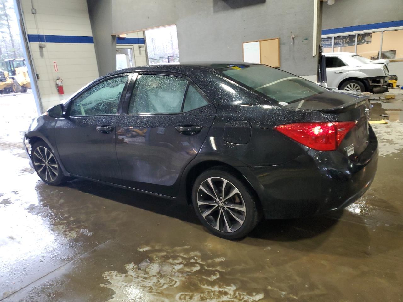 2019 TOYOTA COROLLA L - Фото 2