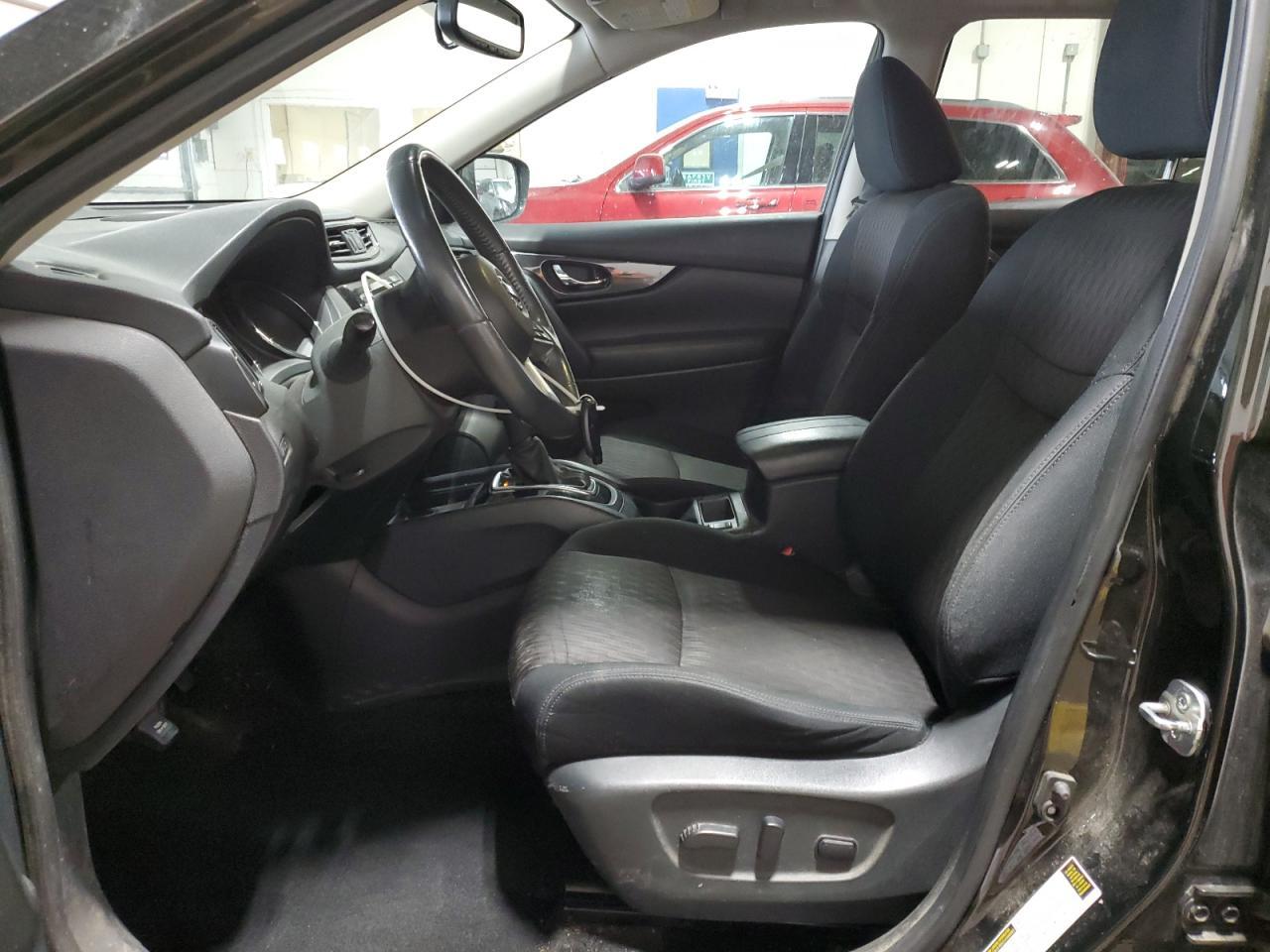 2017 NISSAN ROGUE SV - Image 7