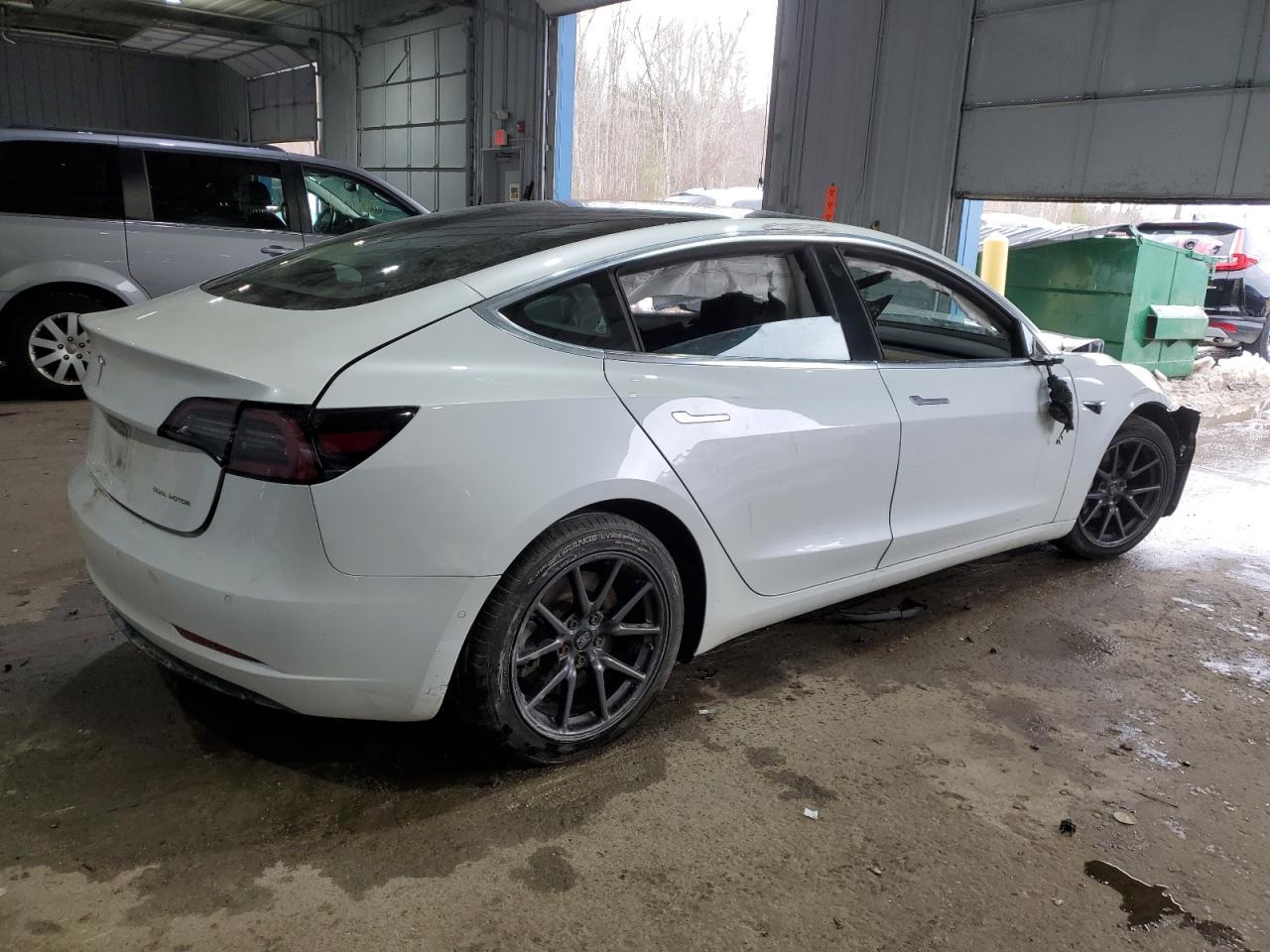 2019 TESLA MODEL 3 - Image 3