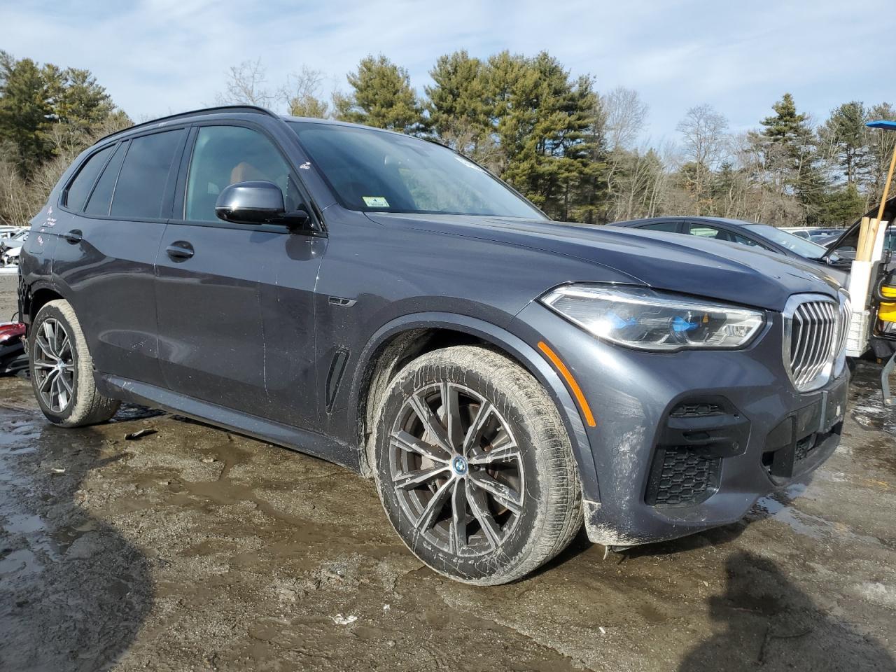 2022 BMW X5 XDRIVE4 - Image 4