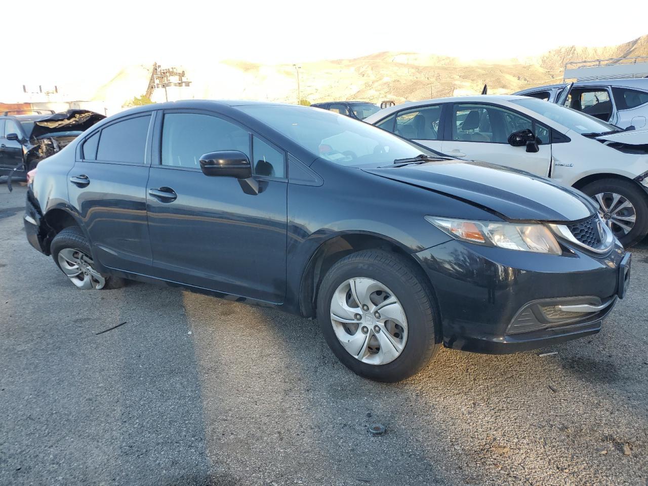 2015 HONDA CIVIC LX - Image 4