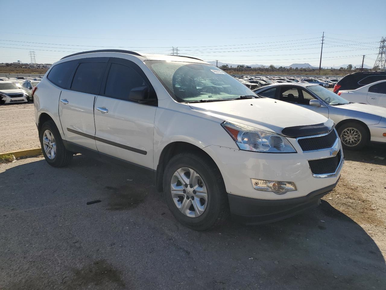 2011 CHEVROLET TRAVERSE L - Image 4
