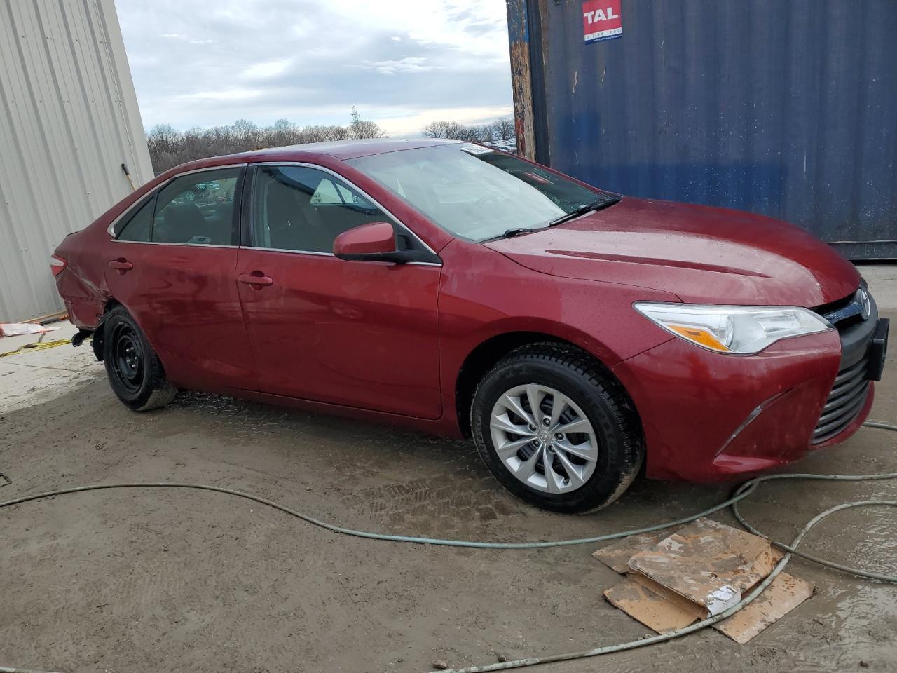 2017 TOYOTA CAMRY LE - Фото 4