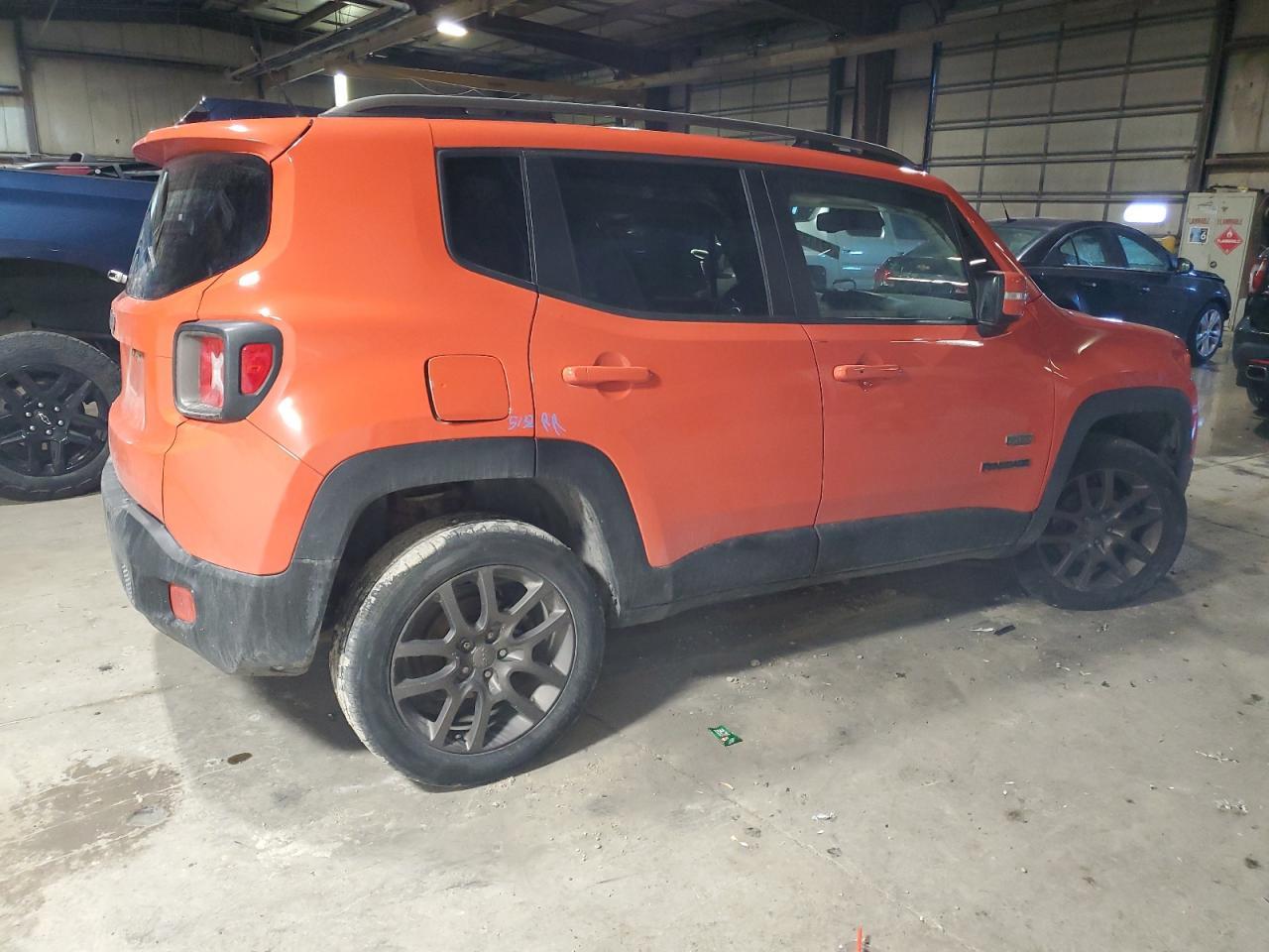 2016 JEEP RENEGADE L - Фото 3
